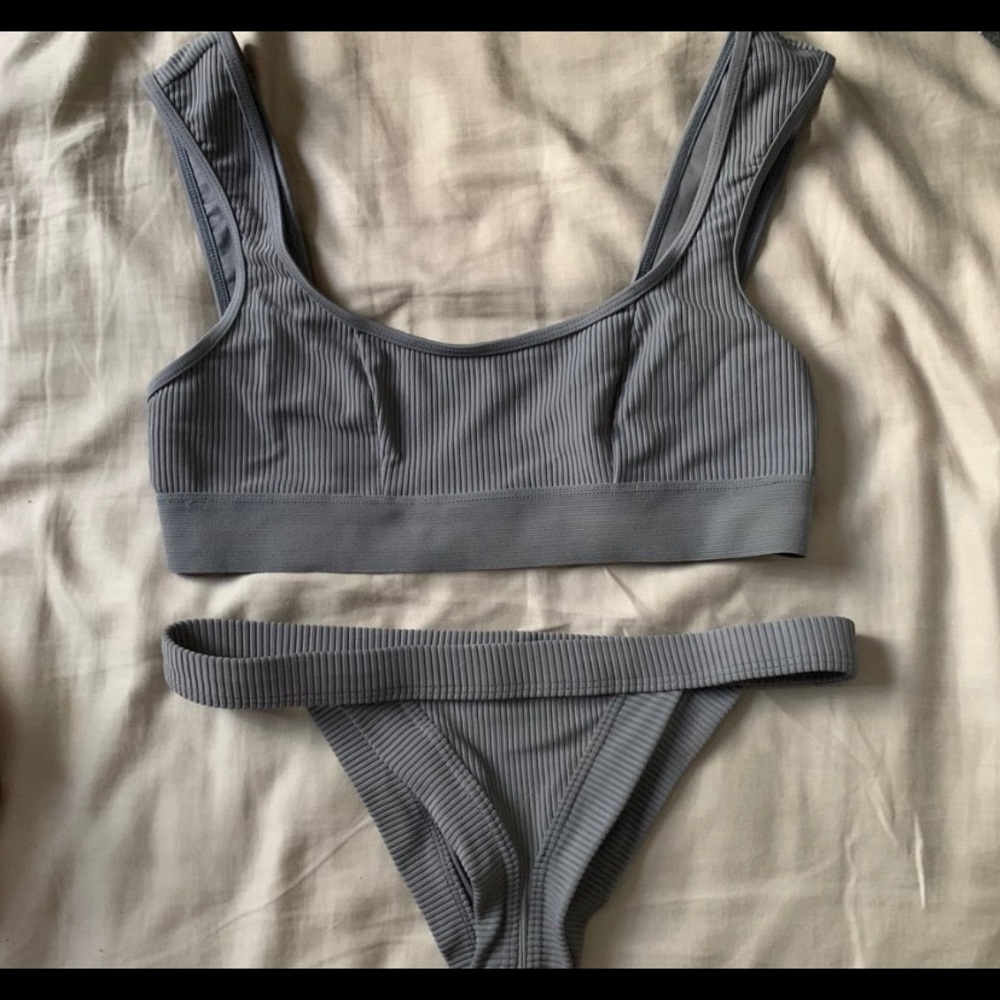 Frankies bikini set